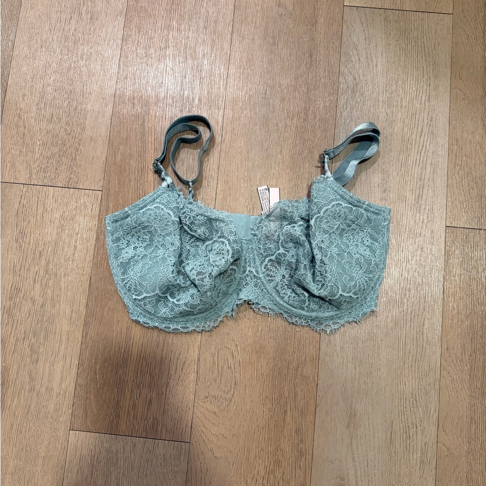Victoria’s Secret Dream Angels Unlined Bra